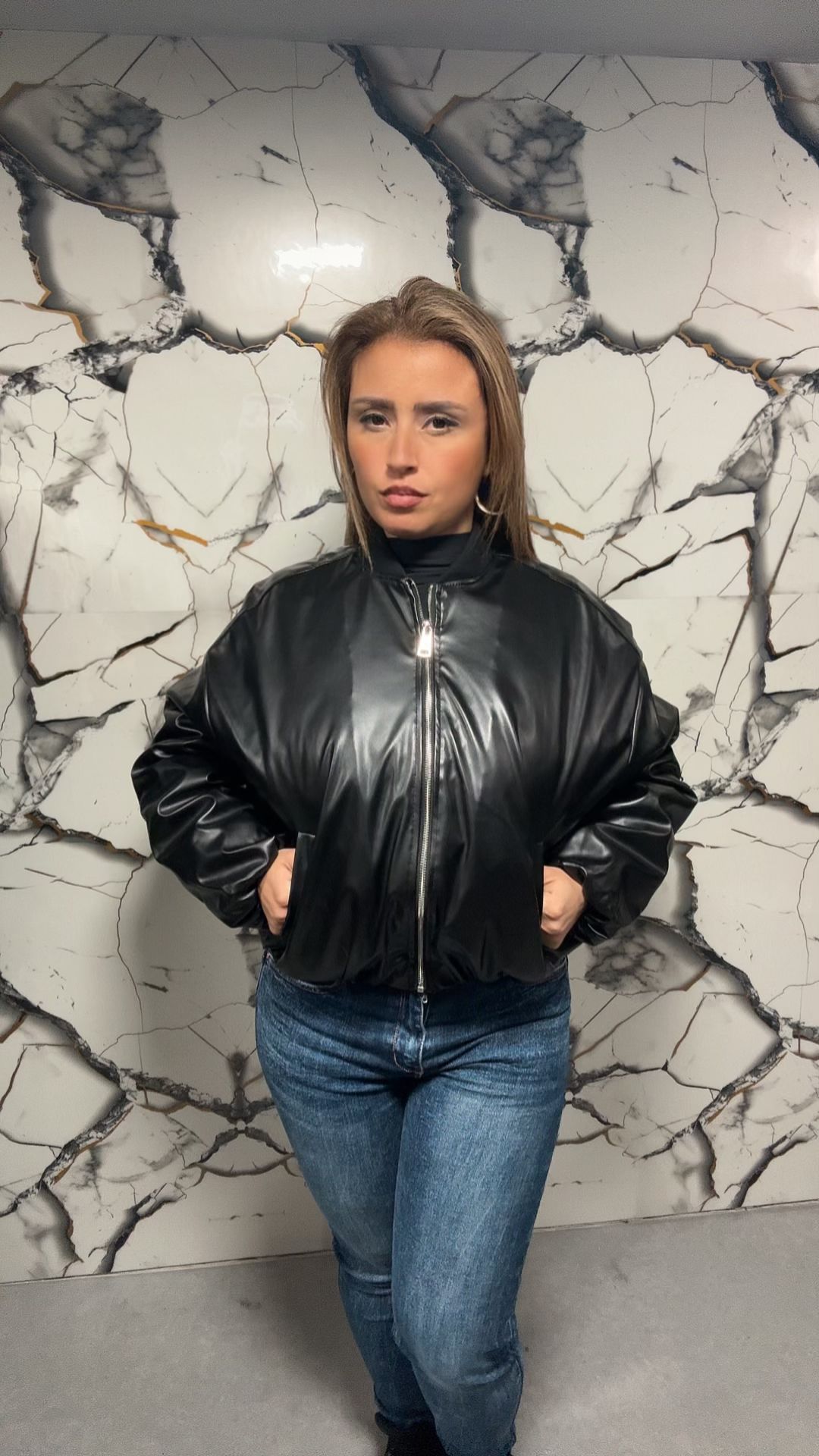 Bomber Oversize in Similpelle Panna con Zip Centrale