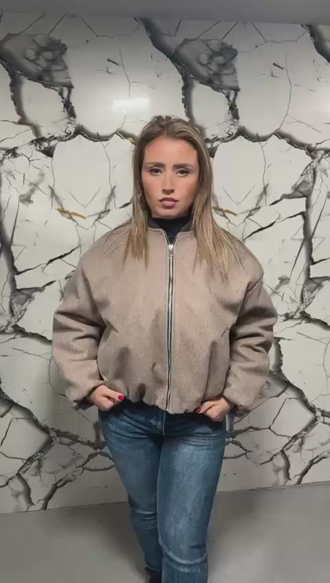 Bomber Oversize in Lana Beige con Zip Metallica